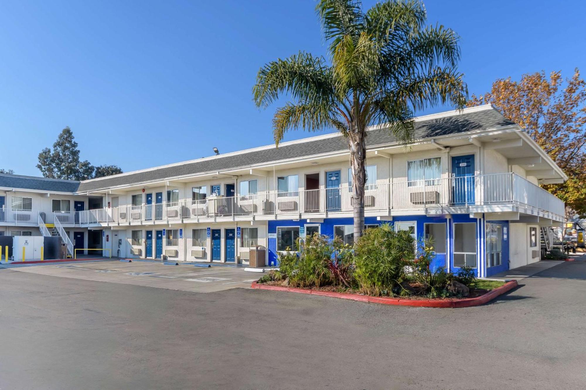 Motel 6 Hayward, Ca- Silicon Valley Gateway Εξωτερικό φωτογραφία
