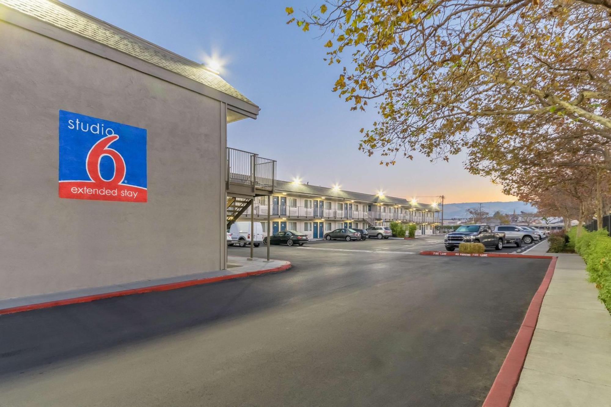 Motel 6 Hayward, Ca- Silicon Valley Gateway Εξωτερικό φωτογραφία